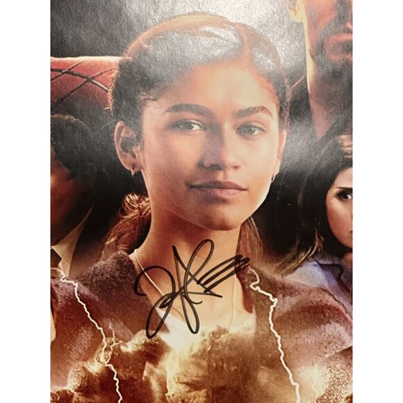 Spider-Man No Way Home Poster Signed Tom Holland Zendaya Autograph 27x40 COA #2 - Picture 5 of 11